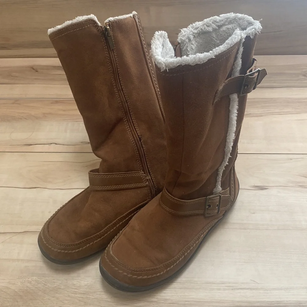 Nine West Kids Faux Fur Boots Size 4